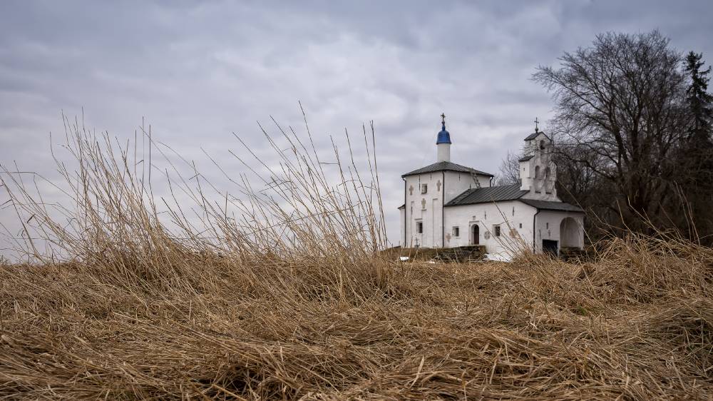 Труворово городище и церковь Николя Чудотворца