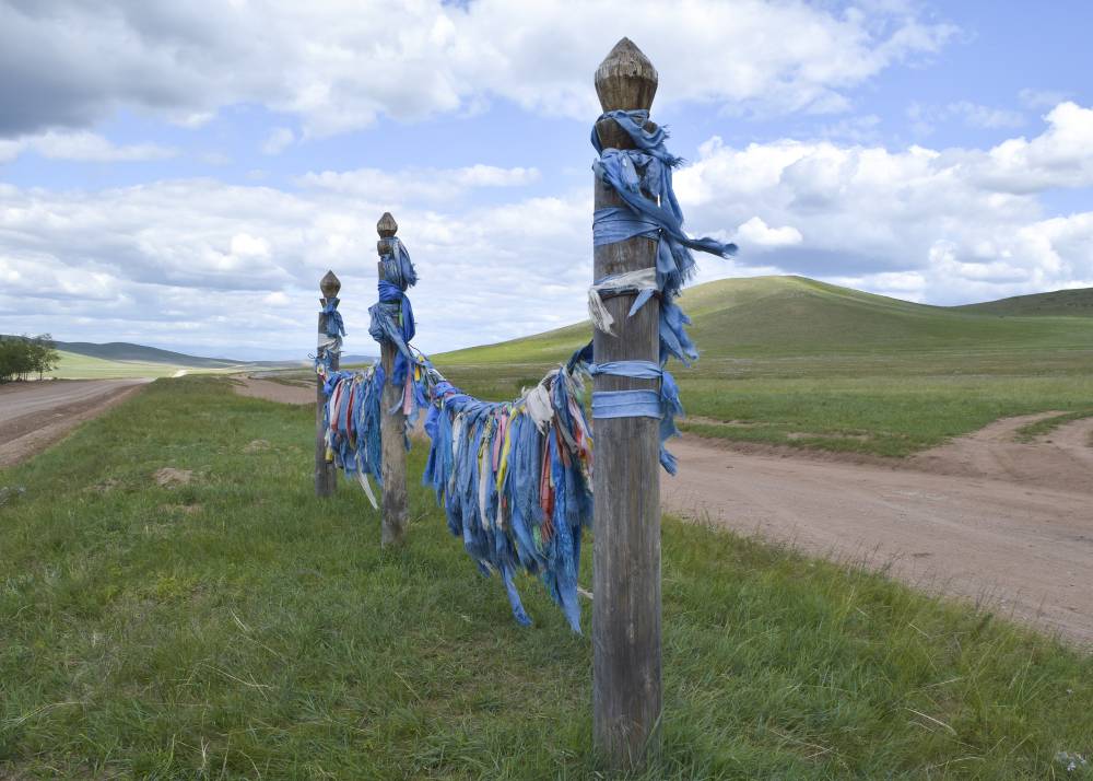 Коновязь у подножия священной горы Челсана