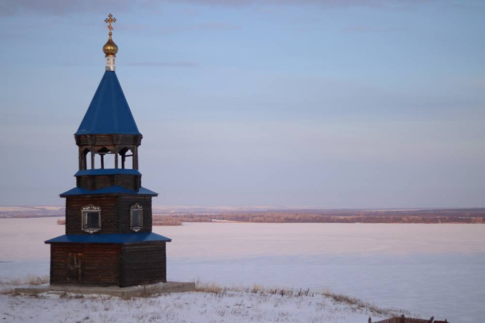 Родник, святой источник иконы Феодоровской Божией Матери