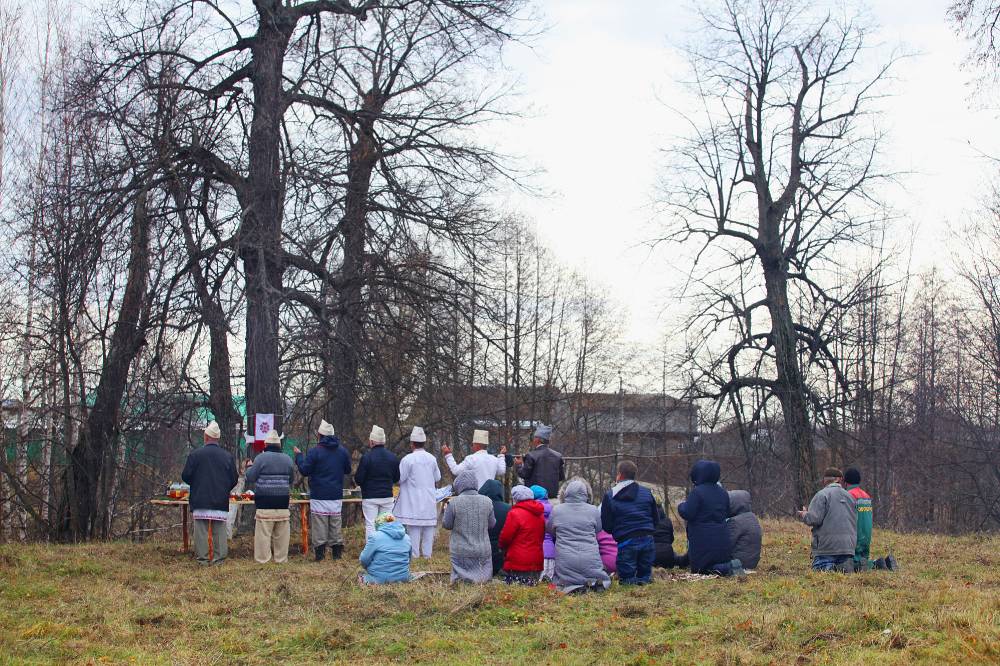 На священной роще