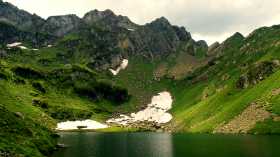Высокогорное озеро Мзы